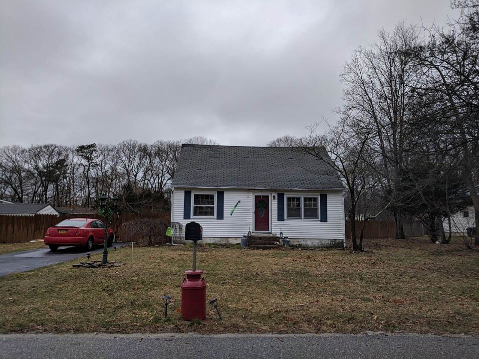 1st image of 136 Church Dr