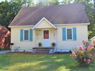 624 Waterloo Dr, Waterloo, IL 62298