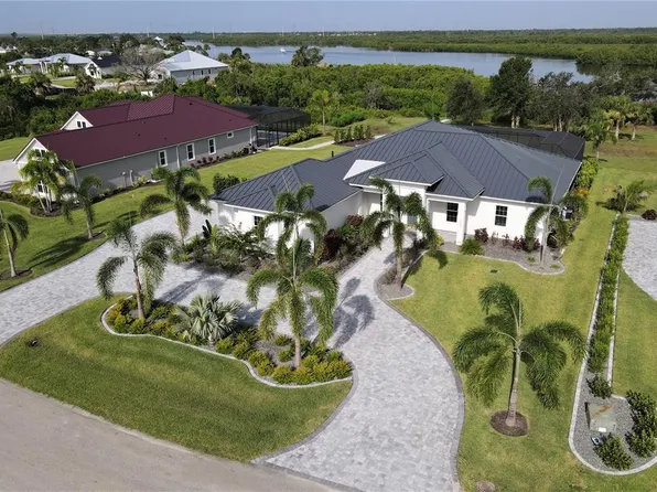 2041 Treasure Ln, Punta Gorda, FL 33982