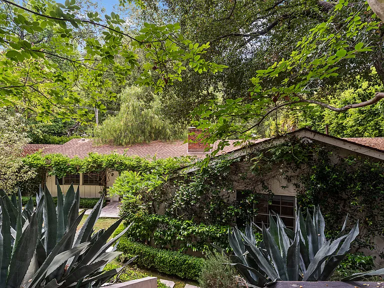 2107 El Roble Ln — Photo 30