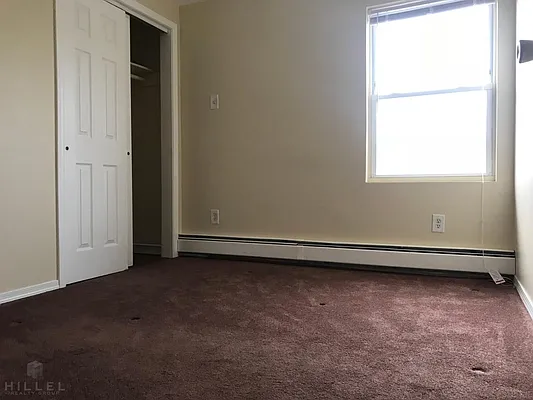 Rented by Hillel Realty Group | media 19