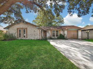 1559 Diplomat Way, Houston, TX 77088