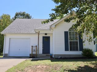 307 Cedar Park Cir, La Vergne, TN 37086