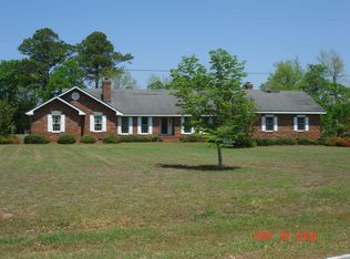 311 Ennett Ln, Sneads Ferry, NC 28460
