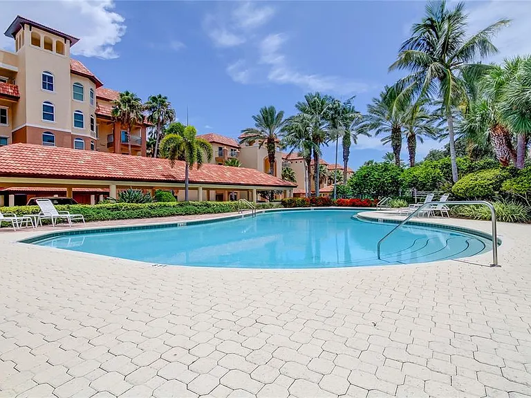 1575 Pinellas Bayway Way S #1575 — Photo 75