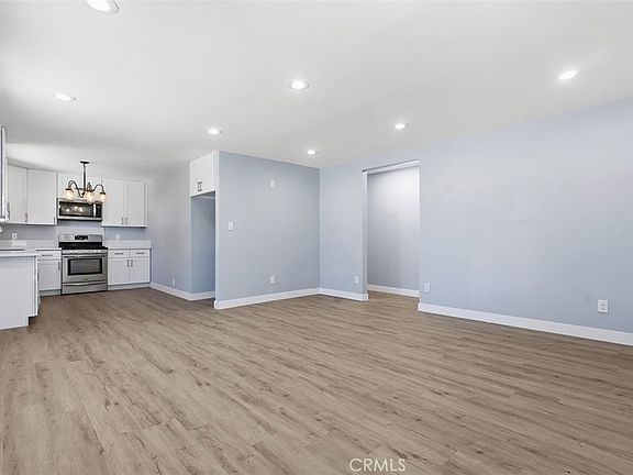 3rd image of 1512 E 125th St
