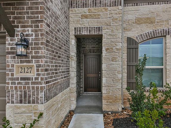 2nd image of 2127 White Cove Dr