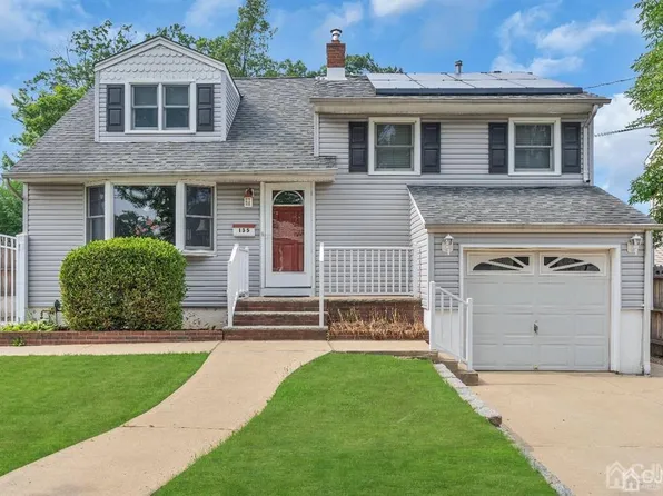 135 Summit Ave, Fords, NJ 08863