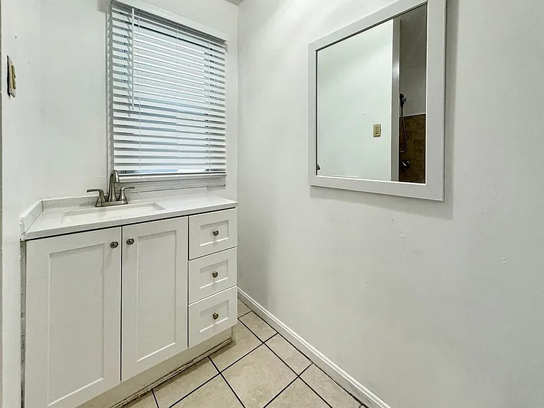 110 Bennington St #2 — Photo 16