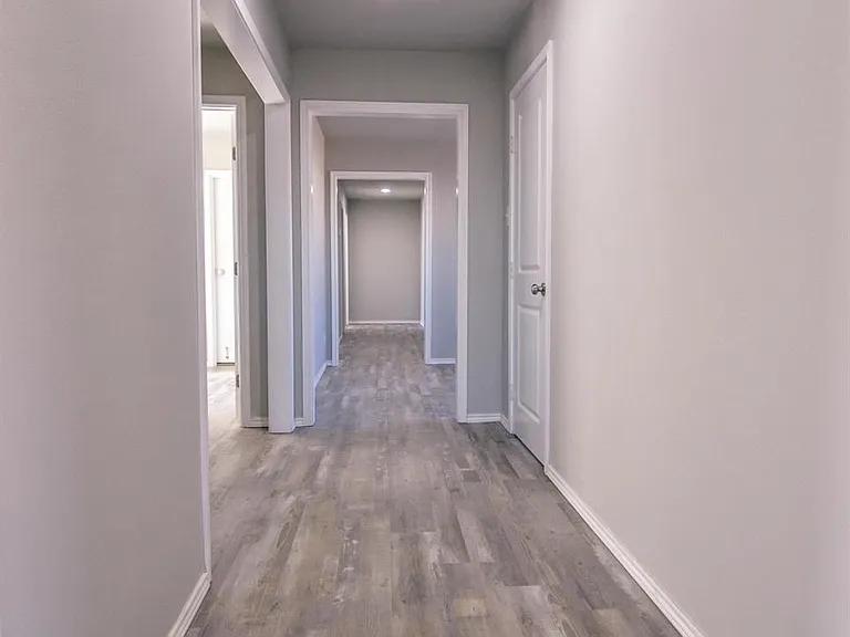 327 Hiracheta Dr — Photo 15