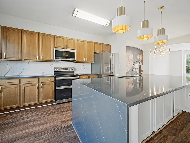64 Transit Ln — Photo 14