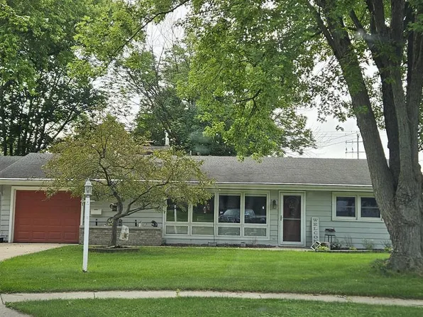 641 Pine STREET, Mukwonago, WI 53149