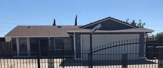 2nd image of 9 Ebony Ct