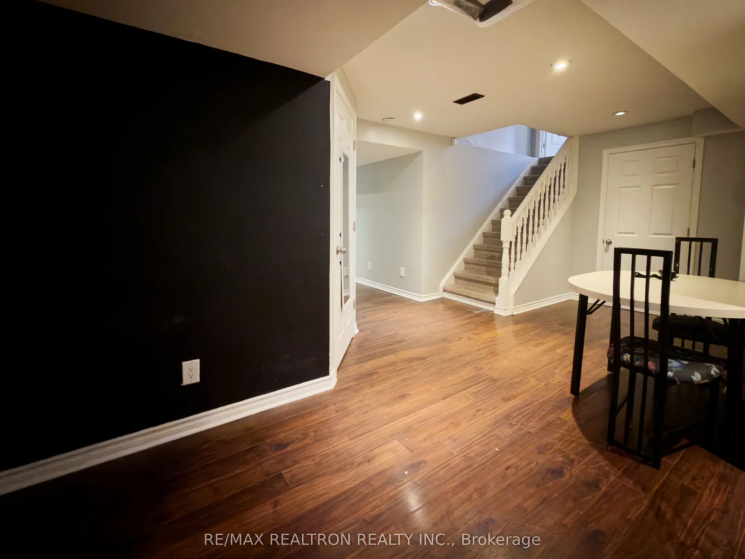 2 bed, $1,600 — Photo 4