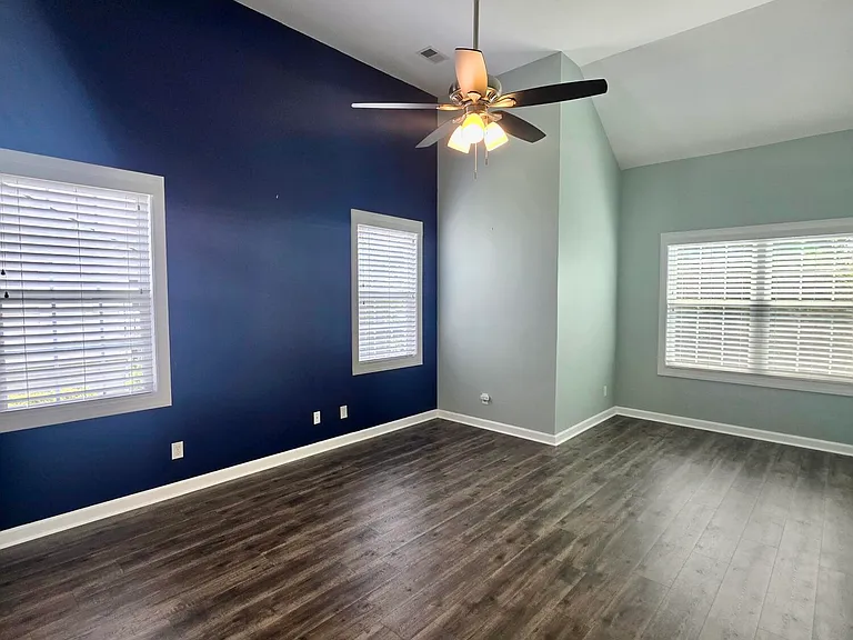 3518 Stockton Dr — Photo 18