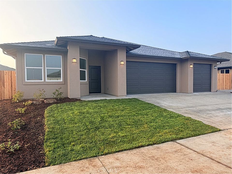 1st image of 375 Bainbridge Pl
