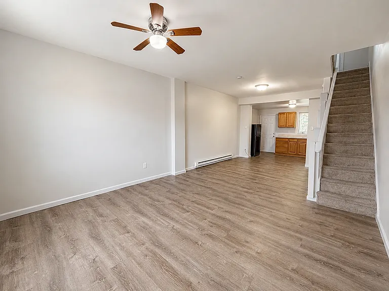 2966 N Ringgold St — Photo 2