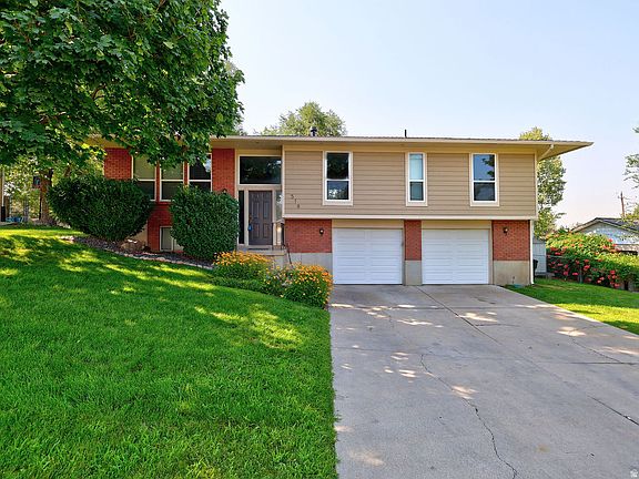 2nd image of 518 Aspen Way