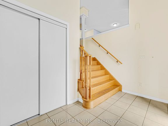 4th image of 14 Arrowstone Ct