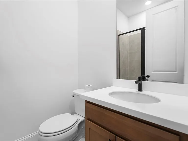 1042 Winding Branch Dr — Photo 12