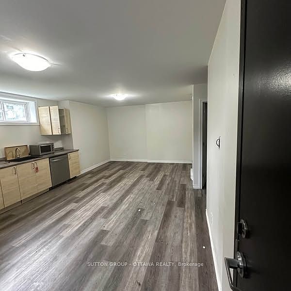 1st image of 183 Presland Rd