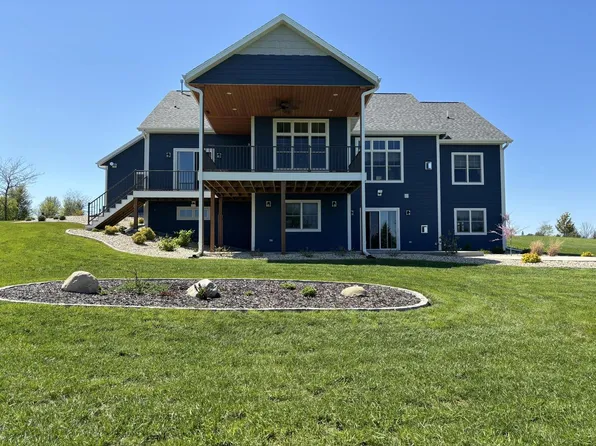 8930 Deer Run DRIVE, Allenton, WI 53002