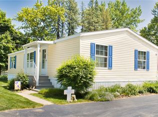 38 Patio Dr, Rochester, NY 14625