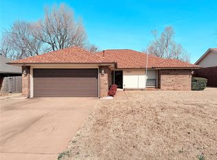 1909 Fountain Vw, Edmond, OK 73013