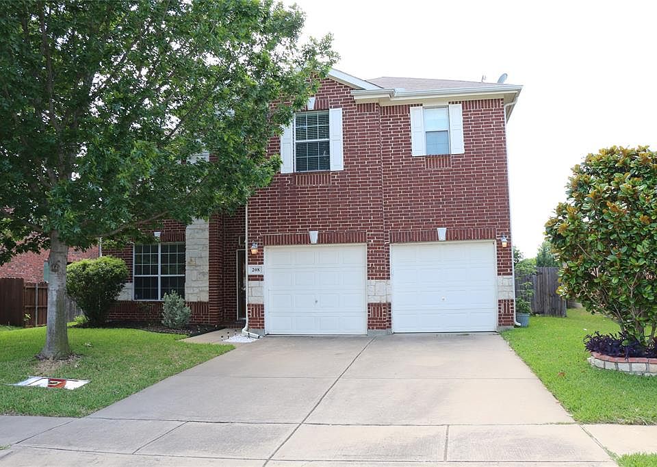 1st image of 208 Foxbury Dr