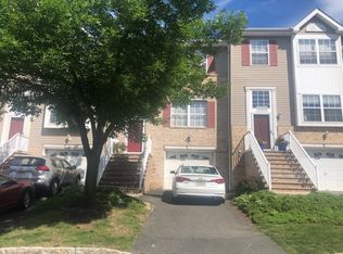 606 Tallwood Ln, Green Brook, NJ
