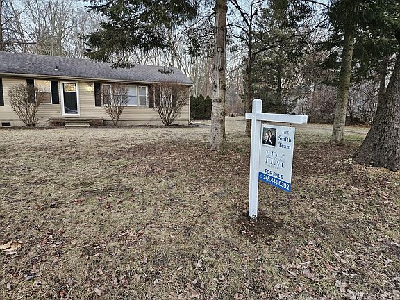 3rd image of 22169 Averhill St