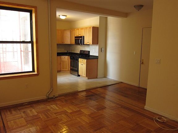 2nd image of 2906 24th Ave APT 3R