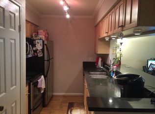 3307 Wyndham Cir APT 1161, Alexandria, VA 22302
