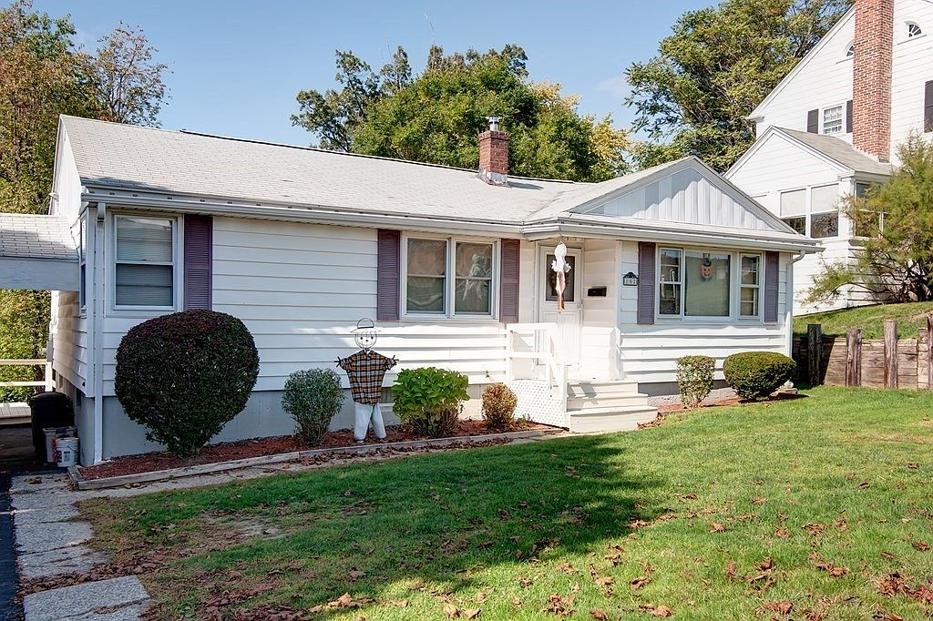 152 Burncoat St, Worcester, MA 01606 Zillow