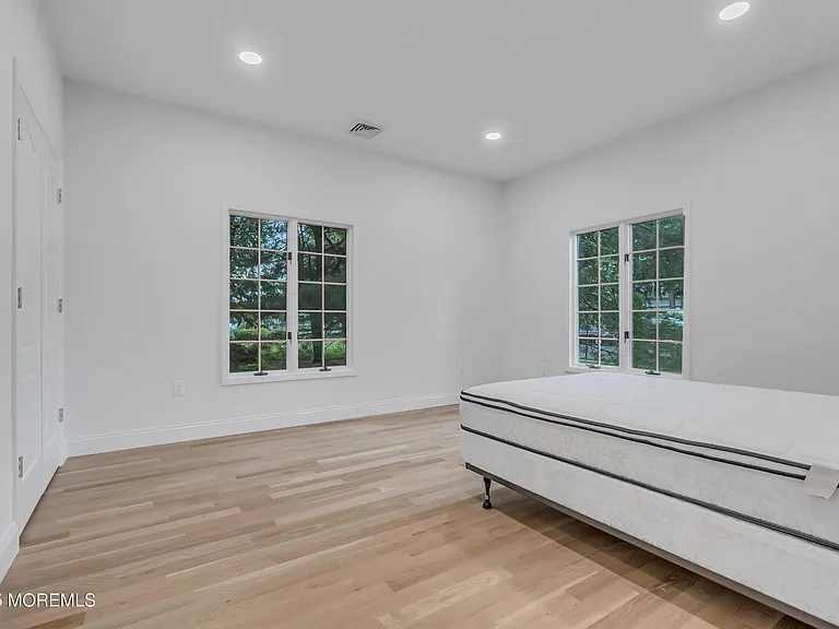 22 Meadow Ln — Photo 30