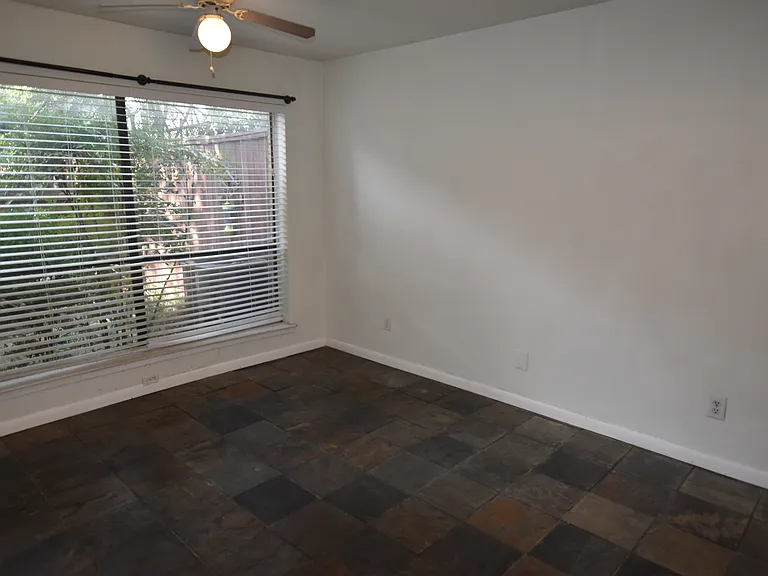 6718 Eastridge Dr #6 — Photo 4