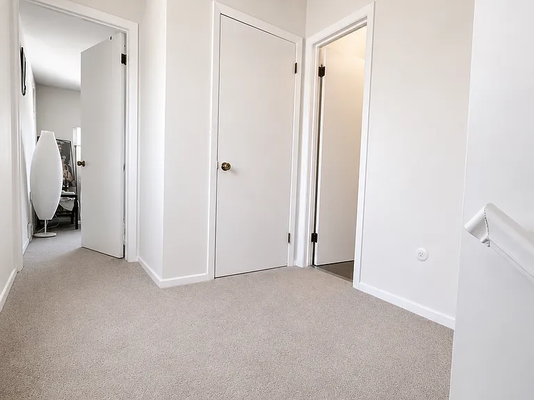 12024 Paul Ave — Photo 9