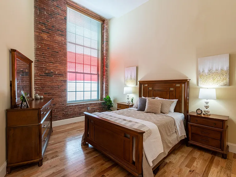 Pacific Mill Lofts — Photo 41