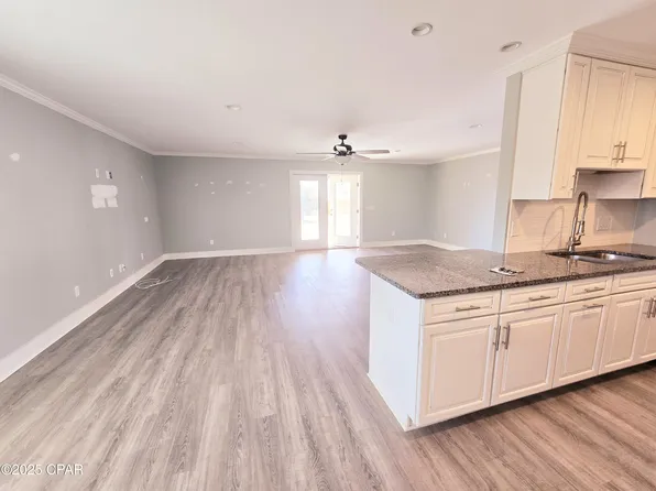 807 S Longwood Cir, Panama City, FL 32405