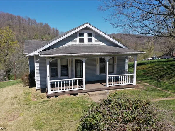 439 High St, Grantsville, WV 26147
