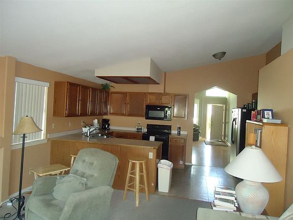 4th image of 2433 Blue Haven Ln