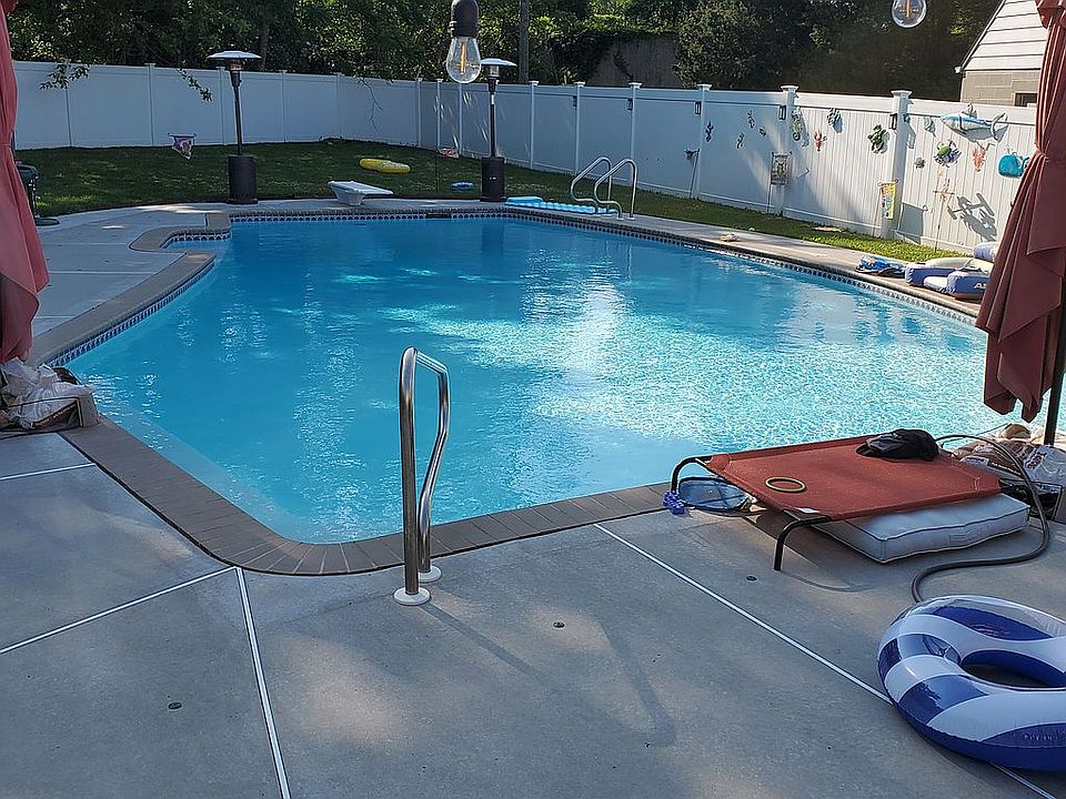 33,000 Gallon Salt Pool