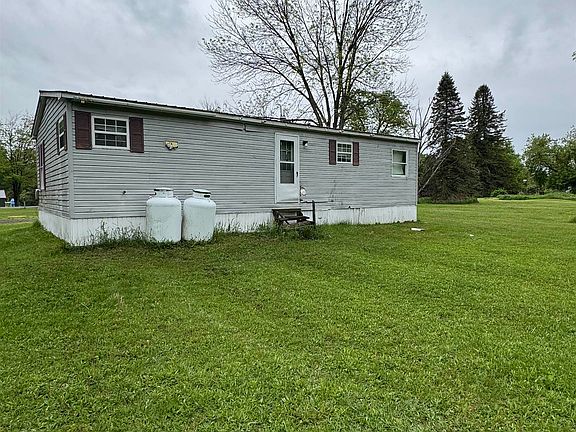 2nd image of 387 Old State Rd