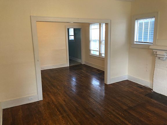3rd image of 1122 Harvey St