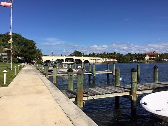 5th image of 478 Tequesta Dr APT 109
