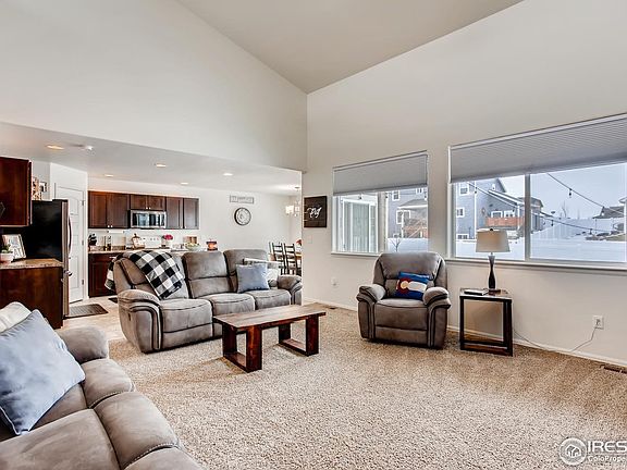 4th image of 236 Castle Dr