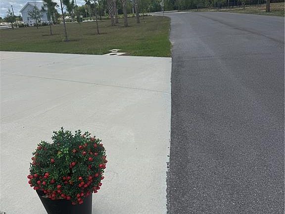 2nd image of 237 Horizon RD