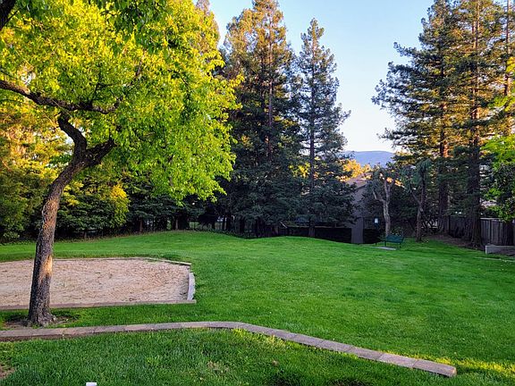4th image of 106 Aspen Dr