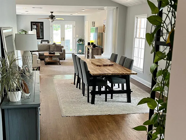 1747 Crofton Pkwy — Photo 3