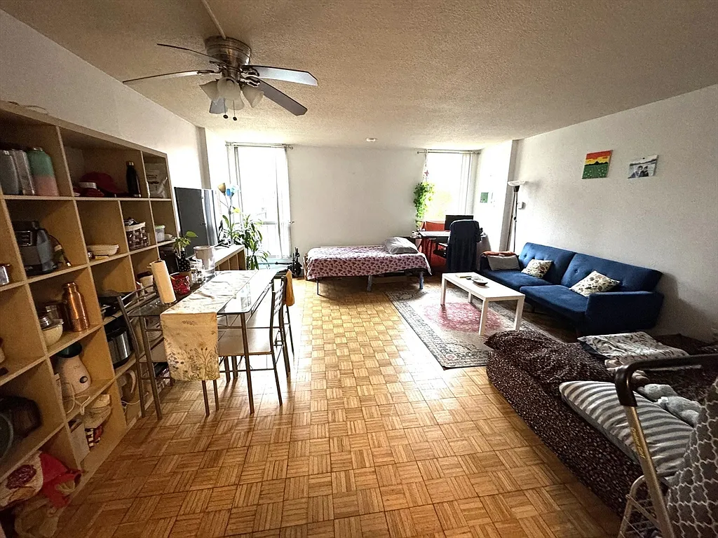 Building Photo - 44 Washington St #208